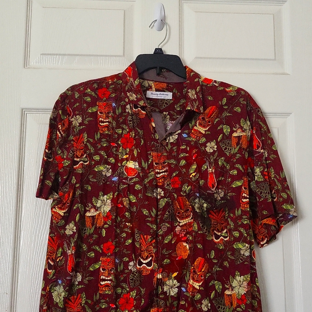 Tommy Bahama brown button down tropical shirt size L